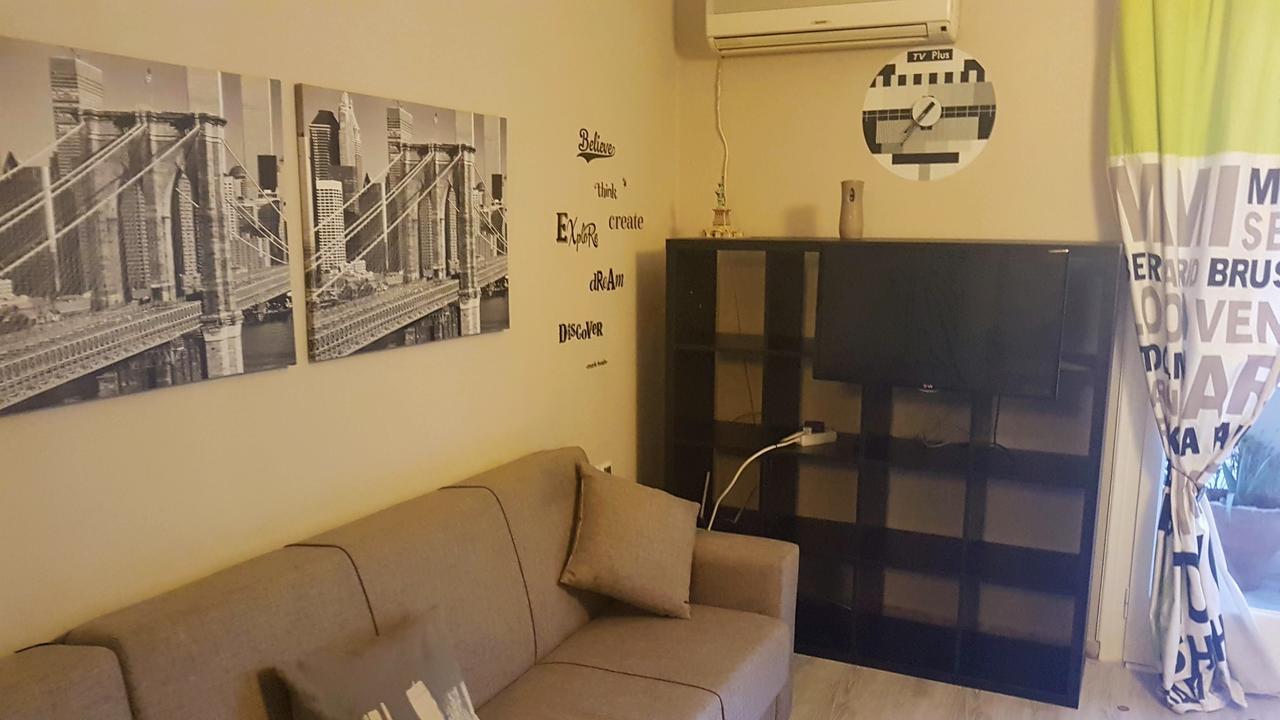 Ts-George'S Apartments By The Airport Markópoulon Extérieur photo